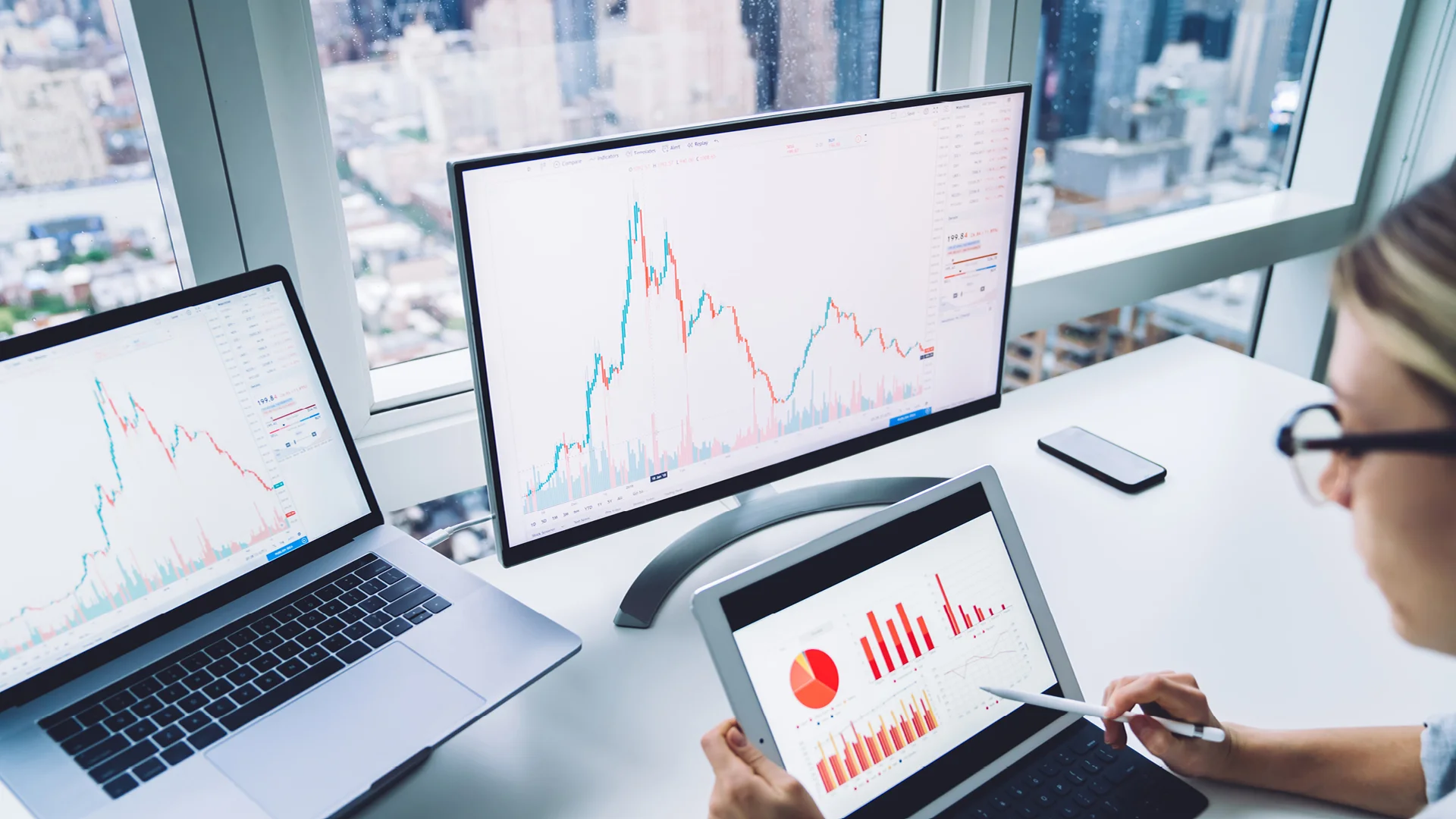 Navegando el Currency Hedging en Transacciones Inmobiliarias